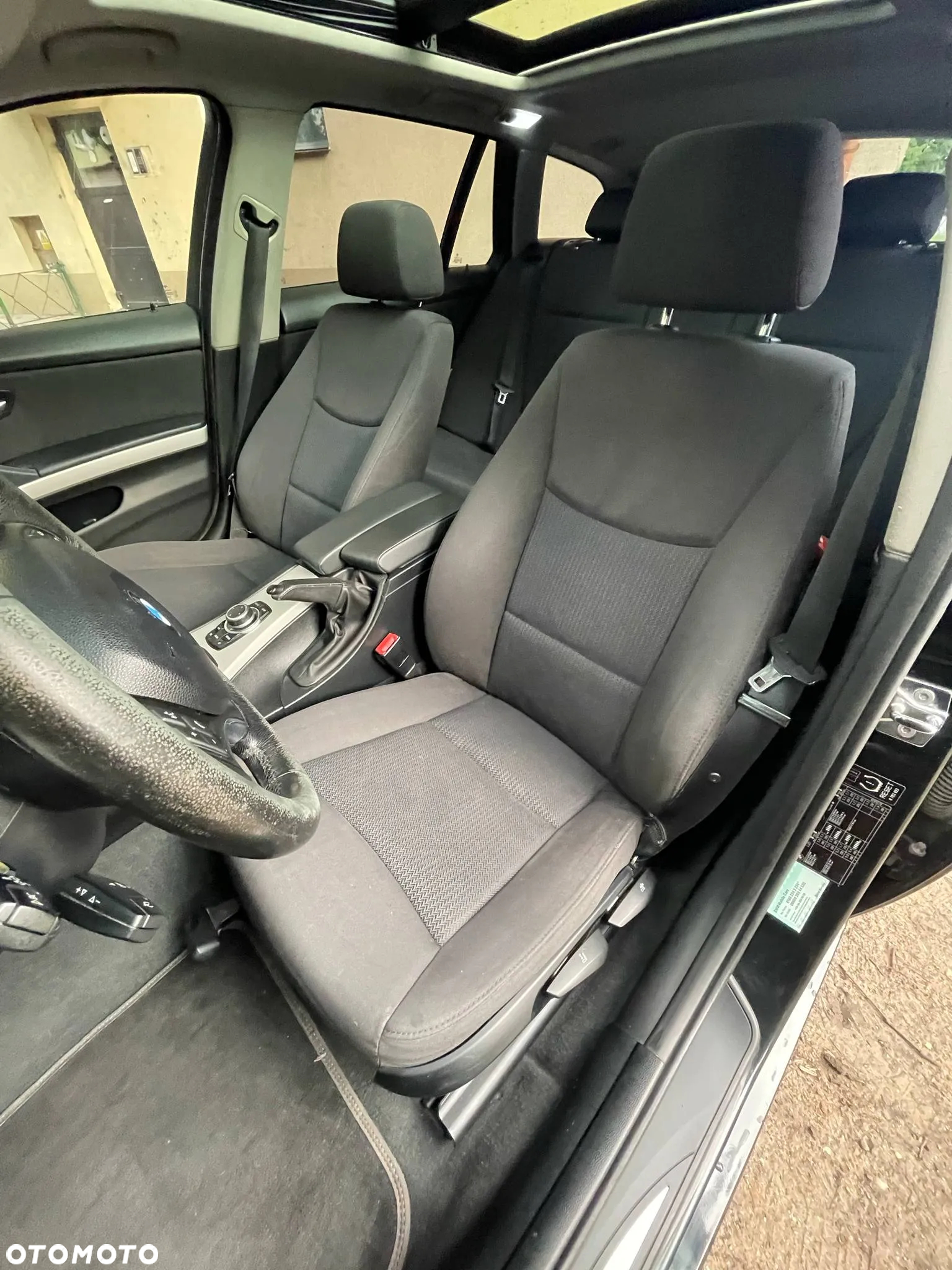 BMW Seria 3 318d - 11