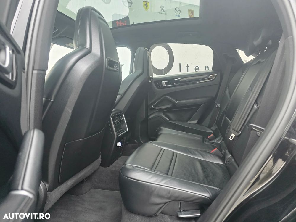 Porsche Cayenne Tiptronic S Platinum Edition - 11