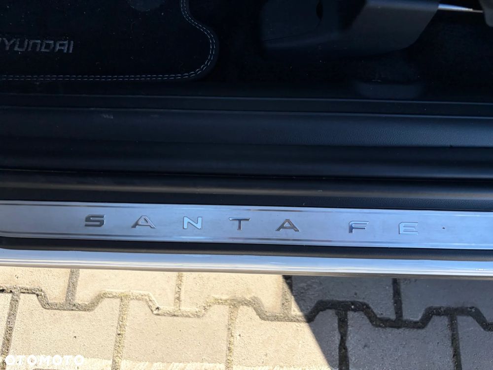 Hyundai Santa Fe - 16