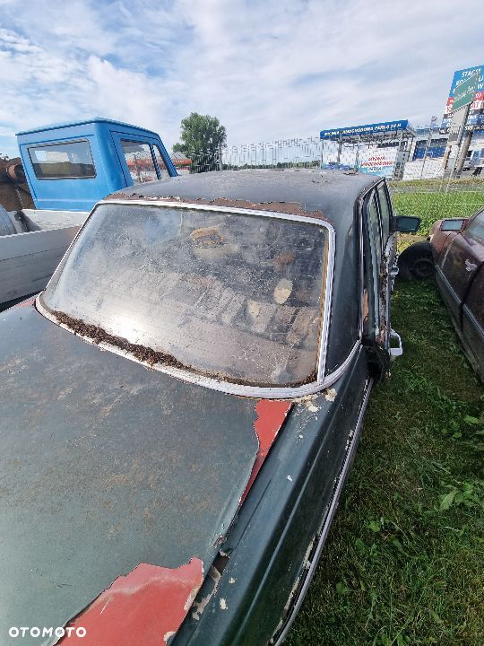 Mercedes w114 na czesci - 7