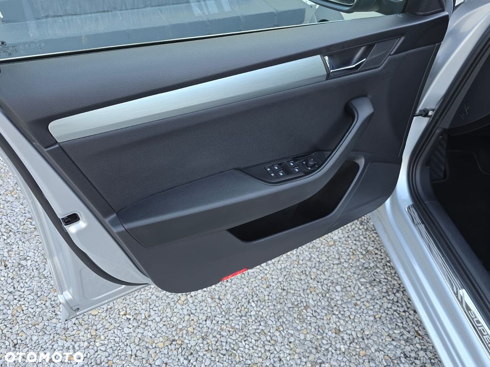 Skoda Superb - 16