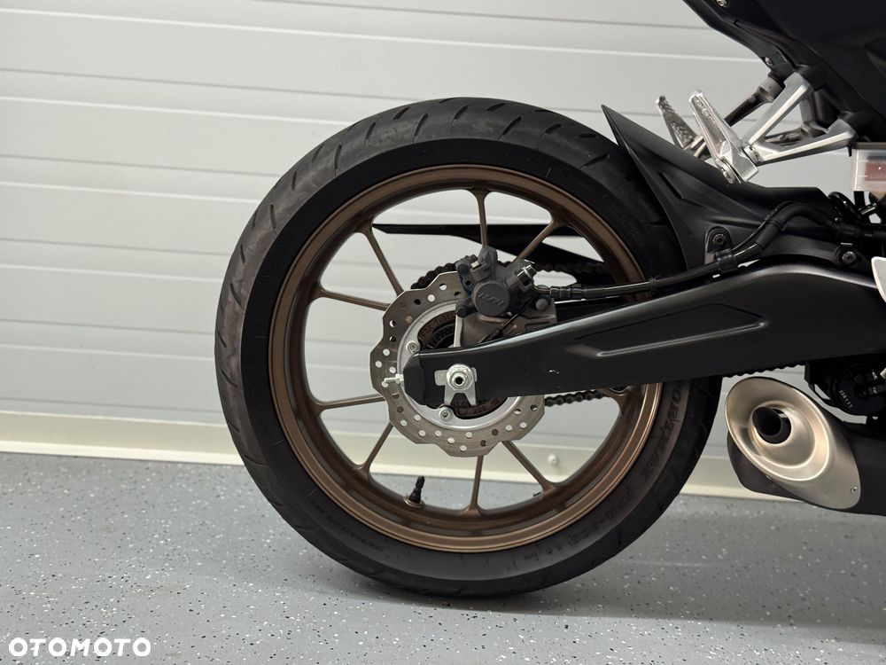 Honda CB - 4