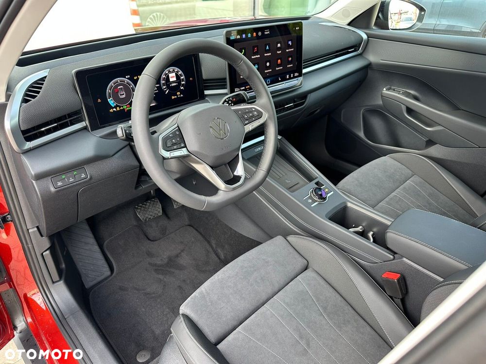 Volkswagen T-Roc - 11