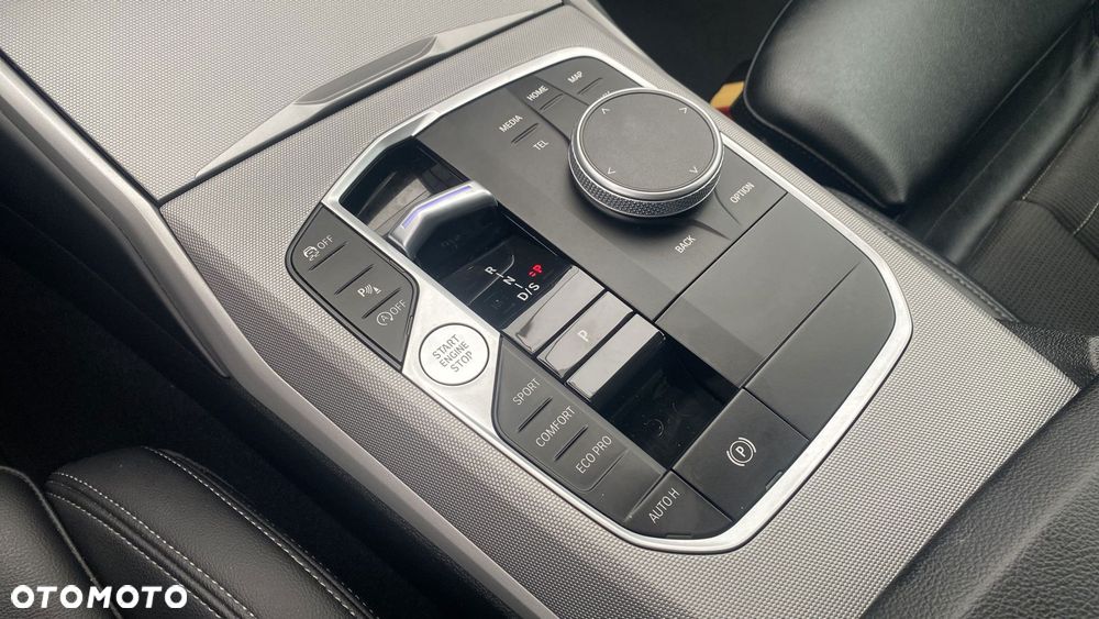 BMW Seria 3 318i - 19