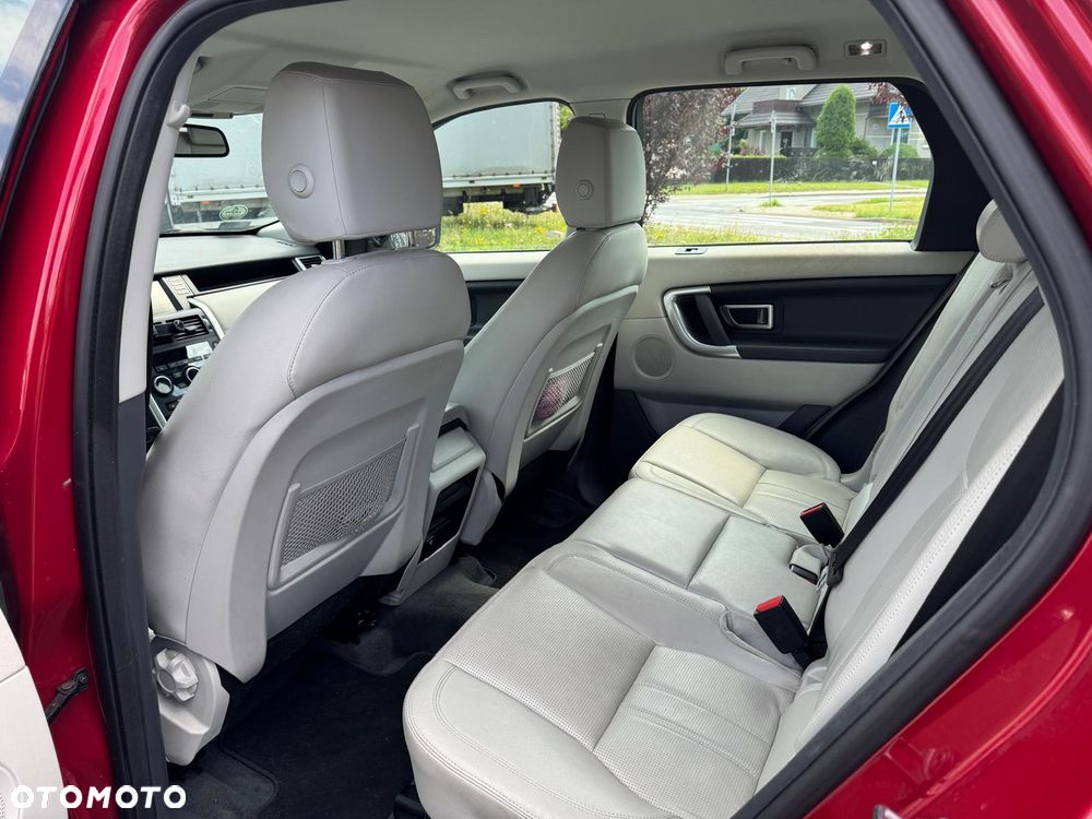 Land Rover Discovery Sport 2.0 TD4 HSE - 13