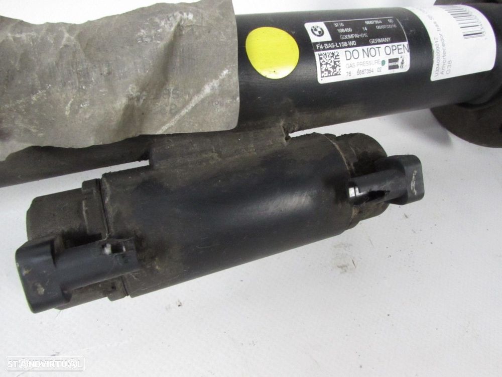 Amortecedor Elétrico "EDC" Direito/Trás Seminovo/ Original BMW 5 (G30, F90) 3710... - 4