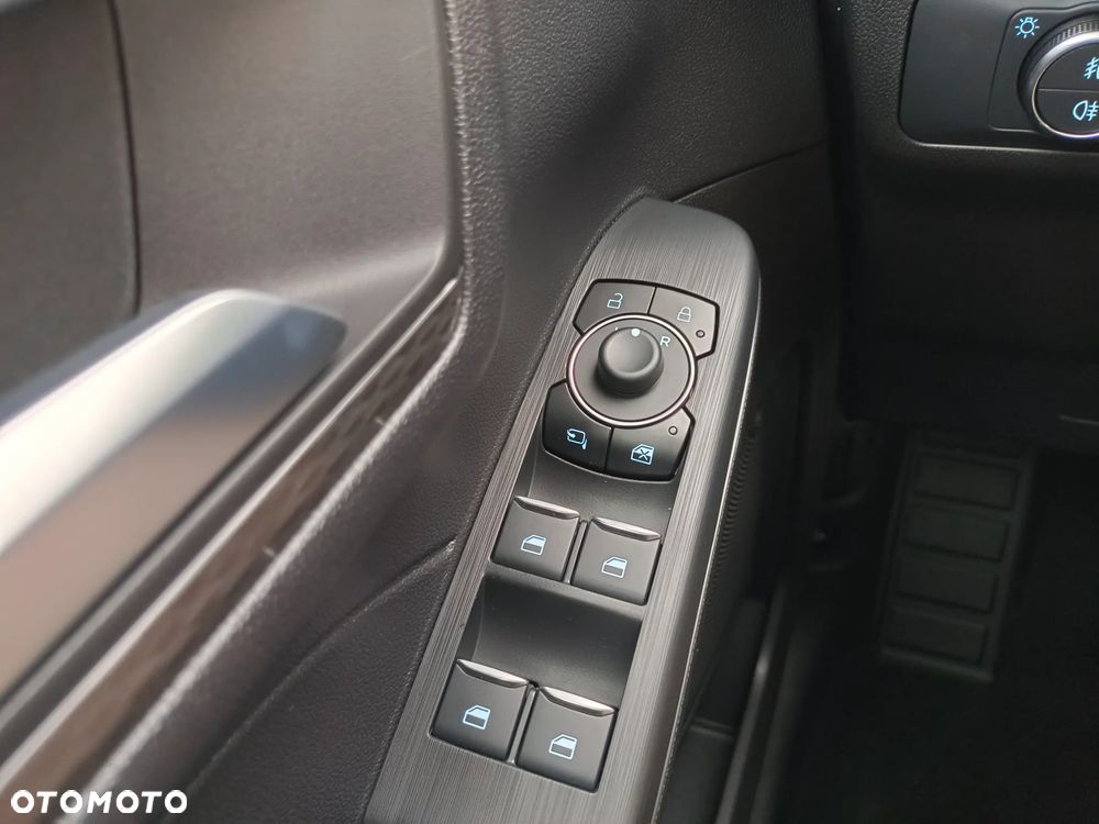 Ford Kuga - 15