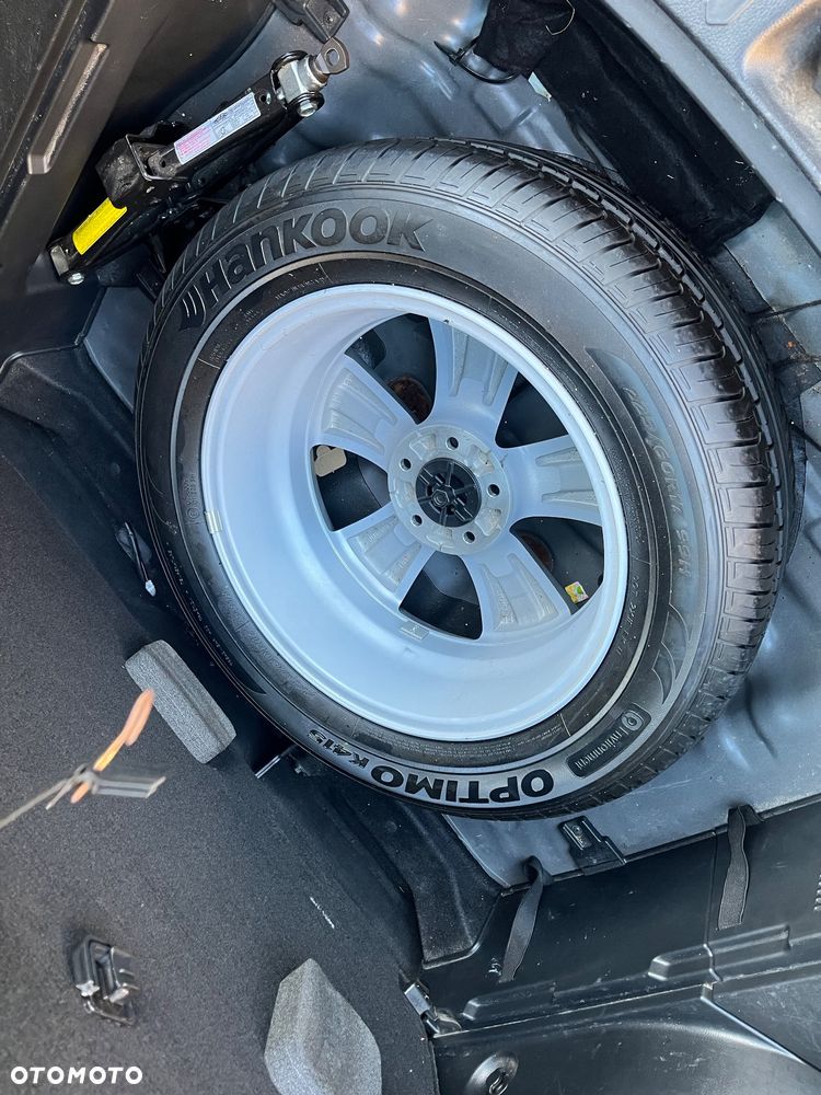 Kia Sportage 2.0 CRDI XL - 21