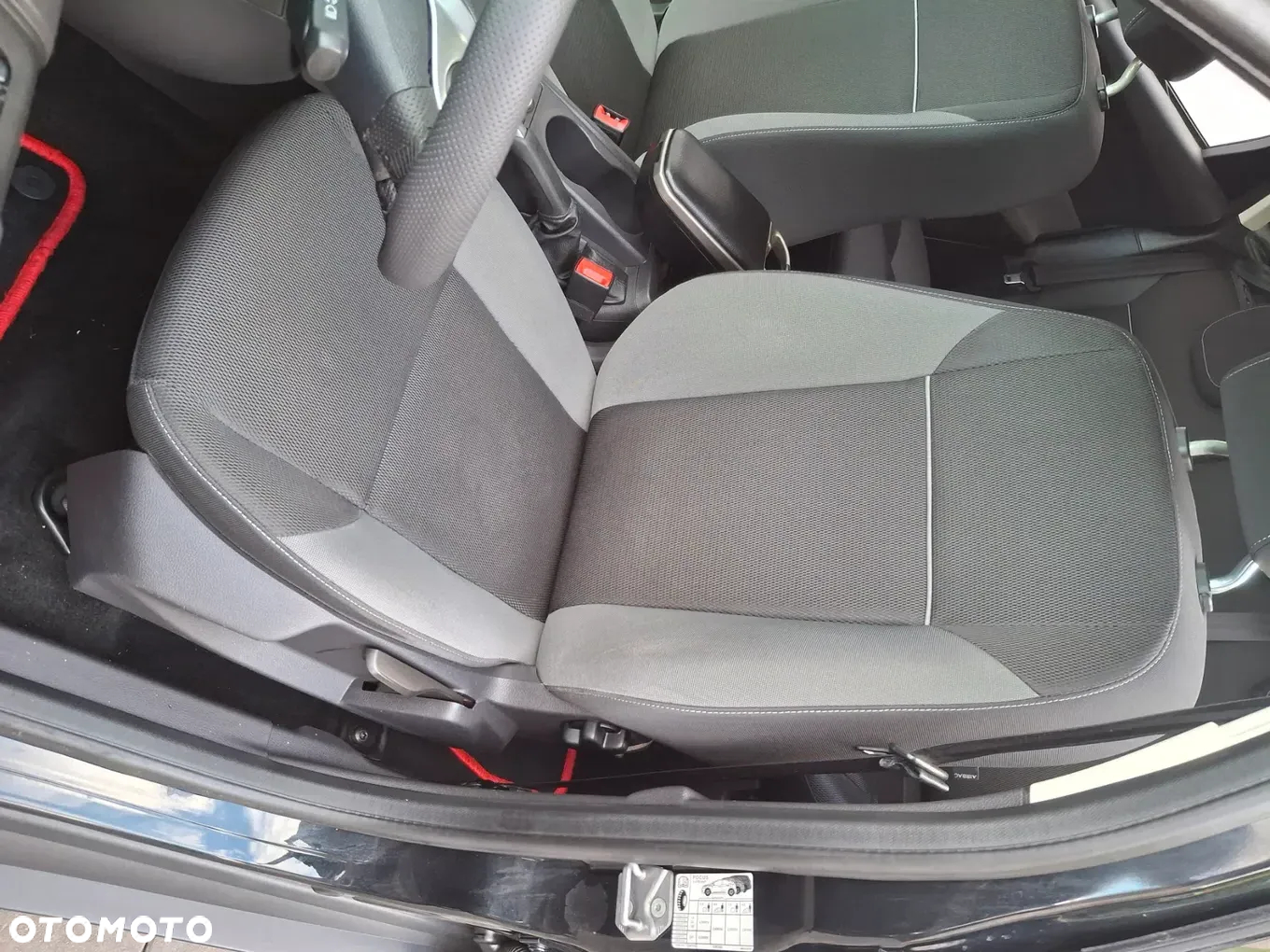 Ford Focus 1.6 Ambiente - 25