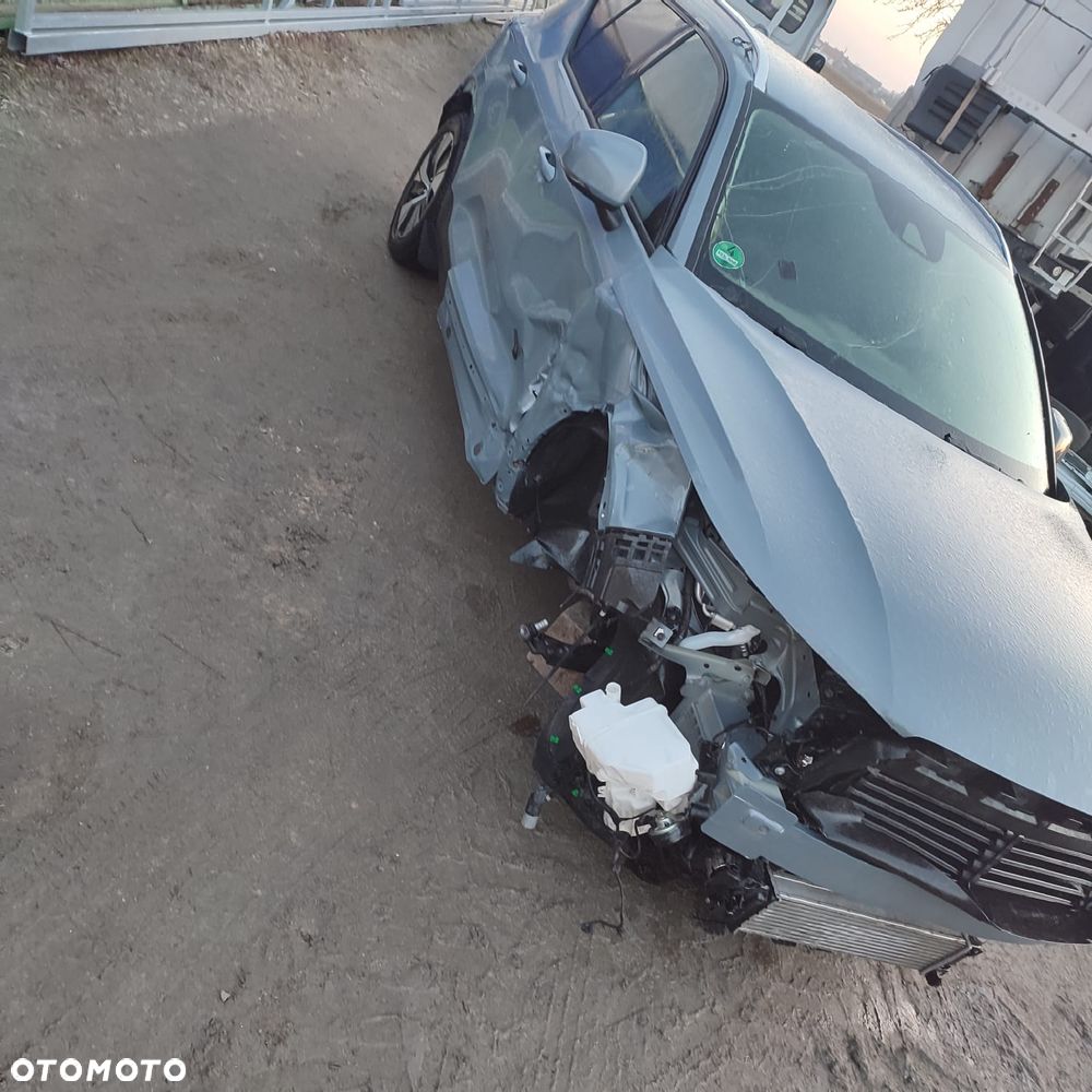 Volvo XC 40 - 14