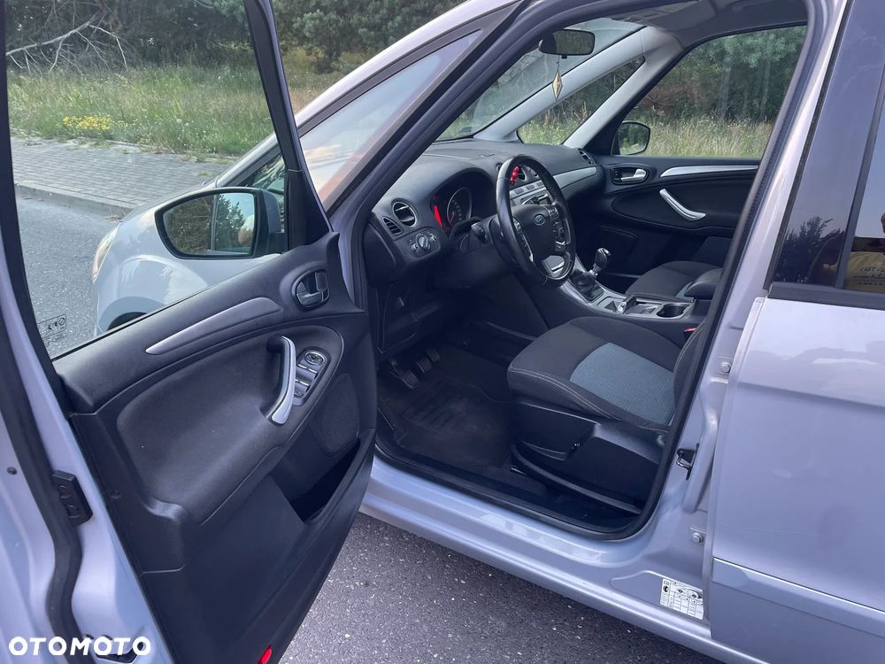 Ford Galaxy - 7