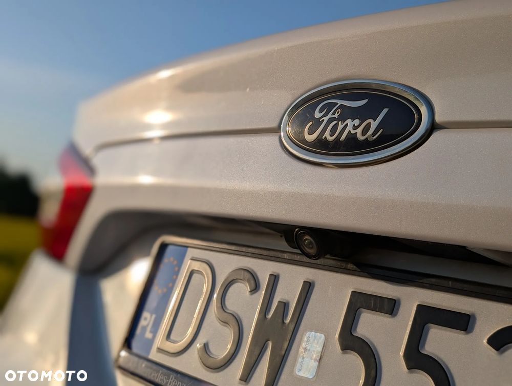 Ford Mondeo - 8