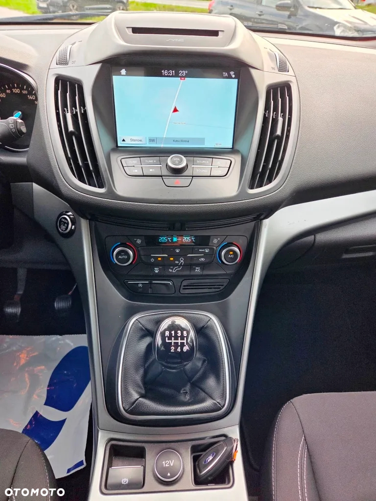 Ford Kuga 2.0 TDCi 2x4 Business Edition - 33