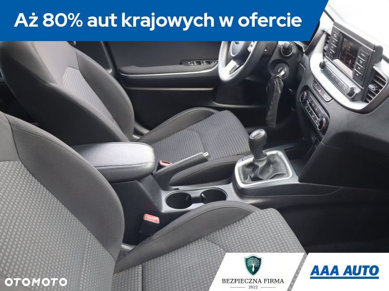 Kia Ceed - 11