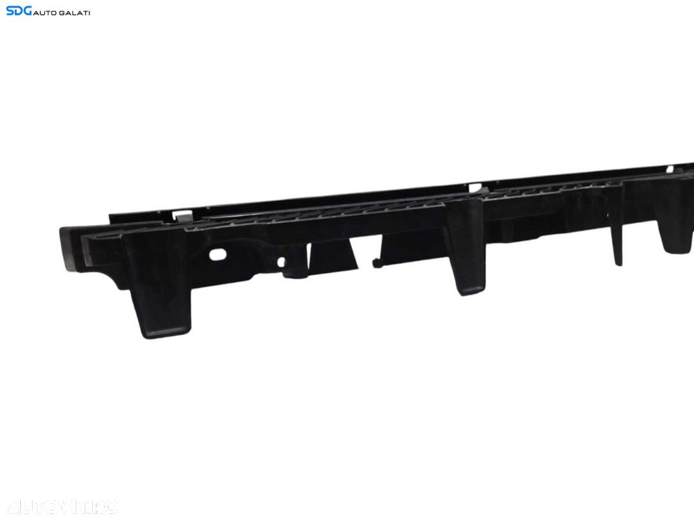 Suport Ornament Central de pe Bara Spate Volkswagen Passat B8 2014 - 2023 Cod 3G9807863 [N0498] - 5