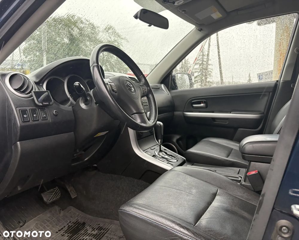 Suzuki Grand Vitara 2.4 Premium EU5 - 11