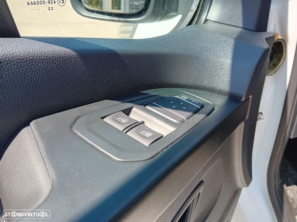 Renault Trafic III (F82) - 5