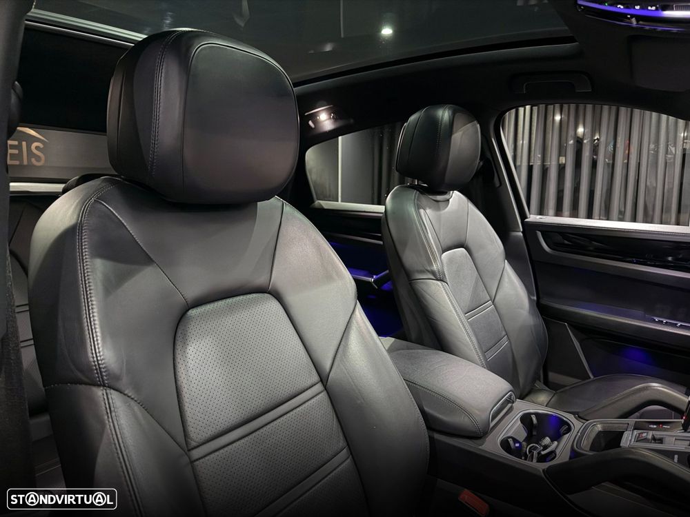 Porsche Cayenne Coupé E-Hybrid - 47