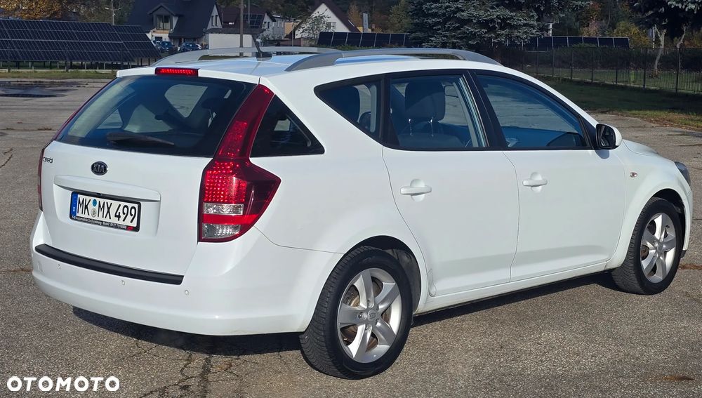 Kia Ceed - 6