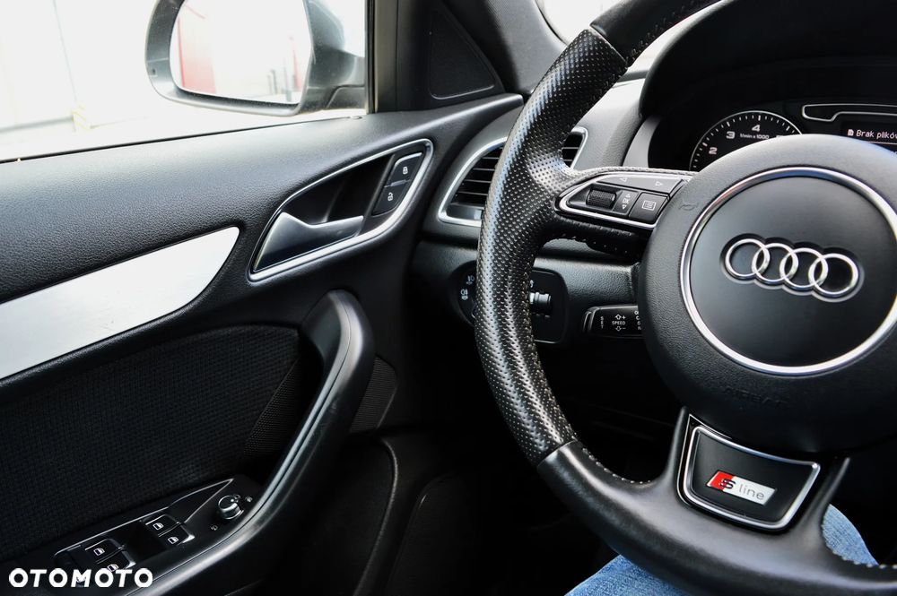 Audi Q3 - 22