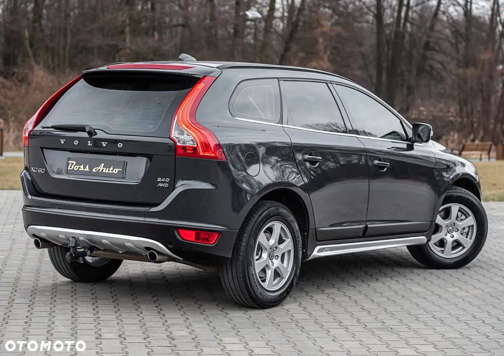 Volvo XC 60 2.4D AWD RDesign - 13