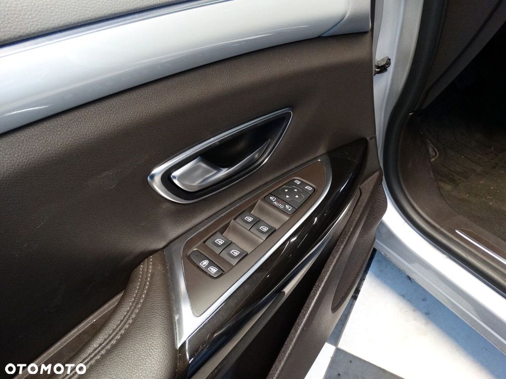 Renault Espace 1.6 dCi Energy Initiale Paris EDC - 21