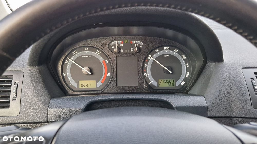 Skoda Fabia 1.2 12V Active - 27