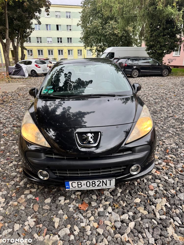 Peugeot 207 2007 photo 2