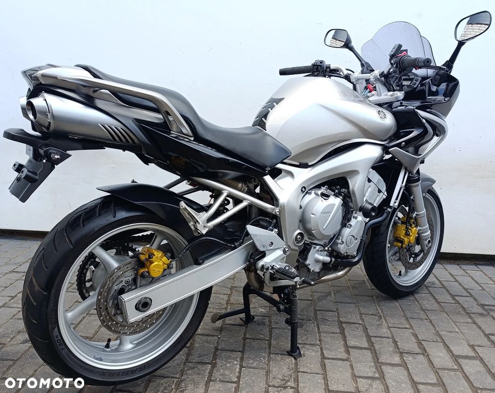 Yamaha FZ6 - 6