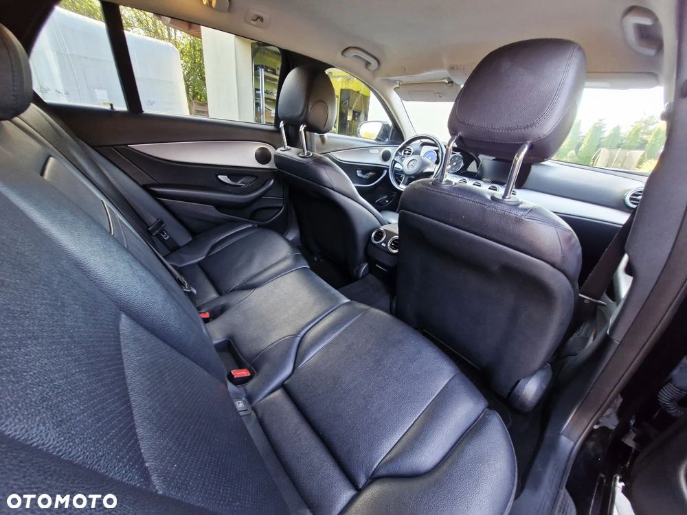 Mercedes-Benz Klasa E 200 d 9G-TRONIC - 12