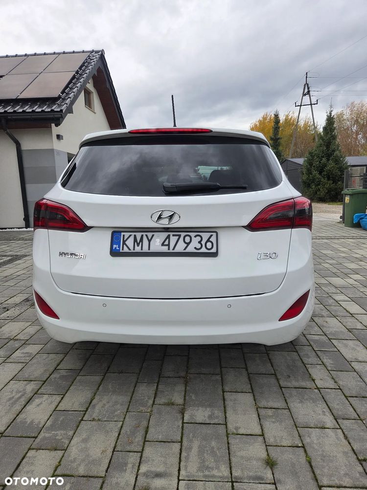 Hyundai i30 1.6 CRDi Comfort DCT - 5