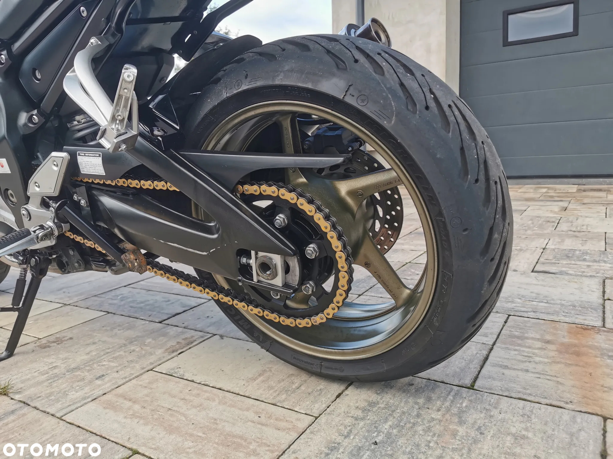 Yamaha FZ - 7