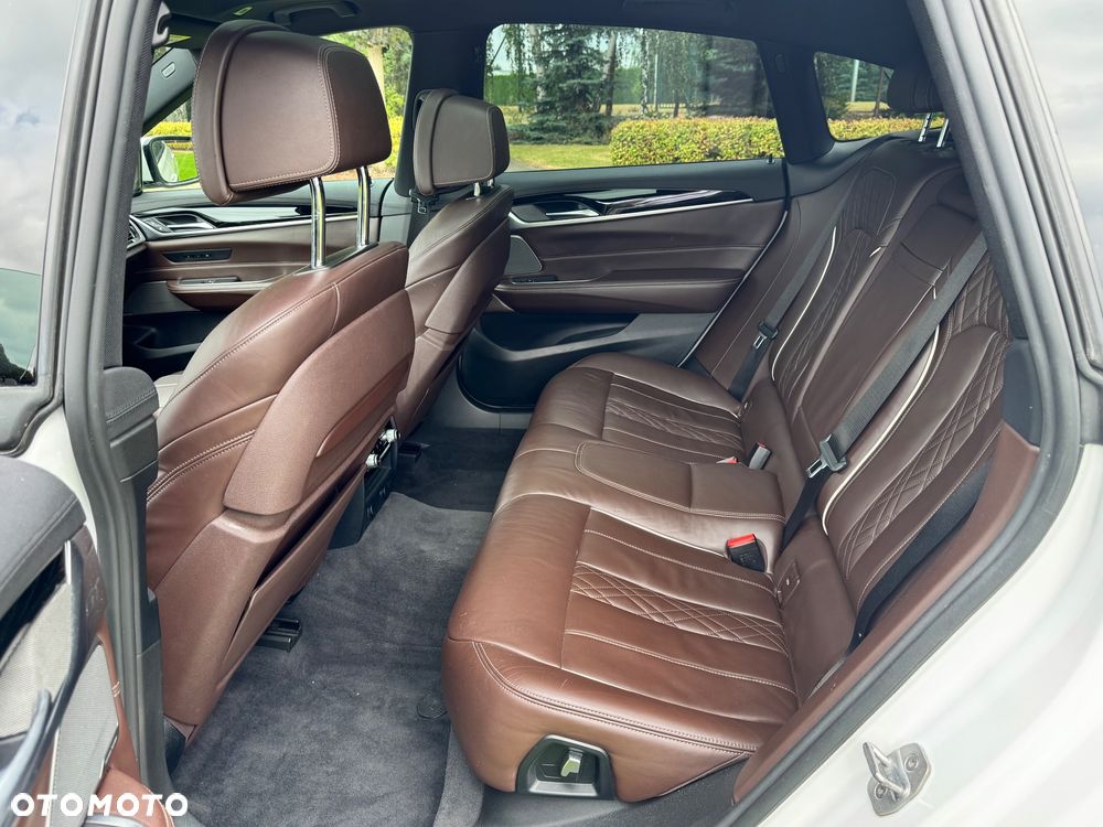 BMW 6GT 640d xDrive M Sport sport - 13