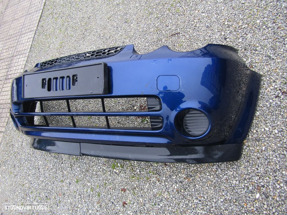 Para choques  HONDA HRV  (original em bom estado) - 2