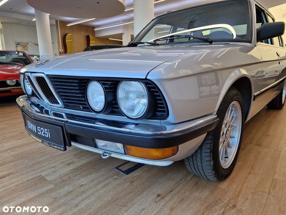 BMW Seria 5 520i - 16
