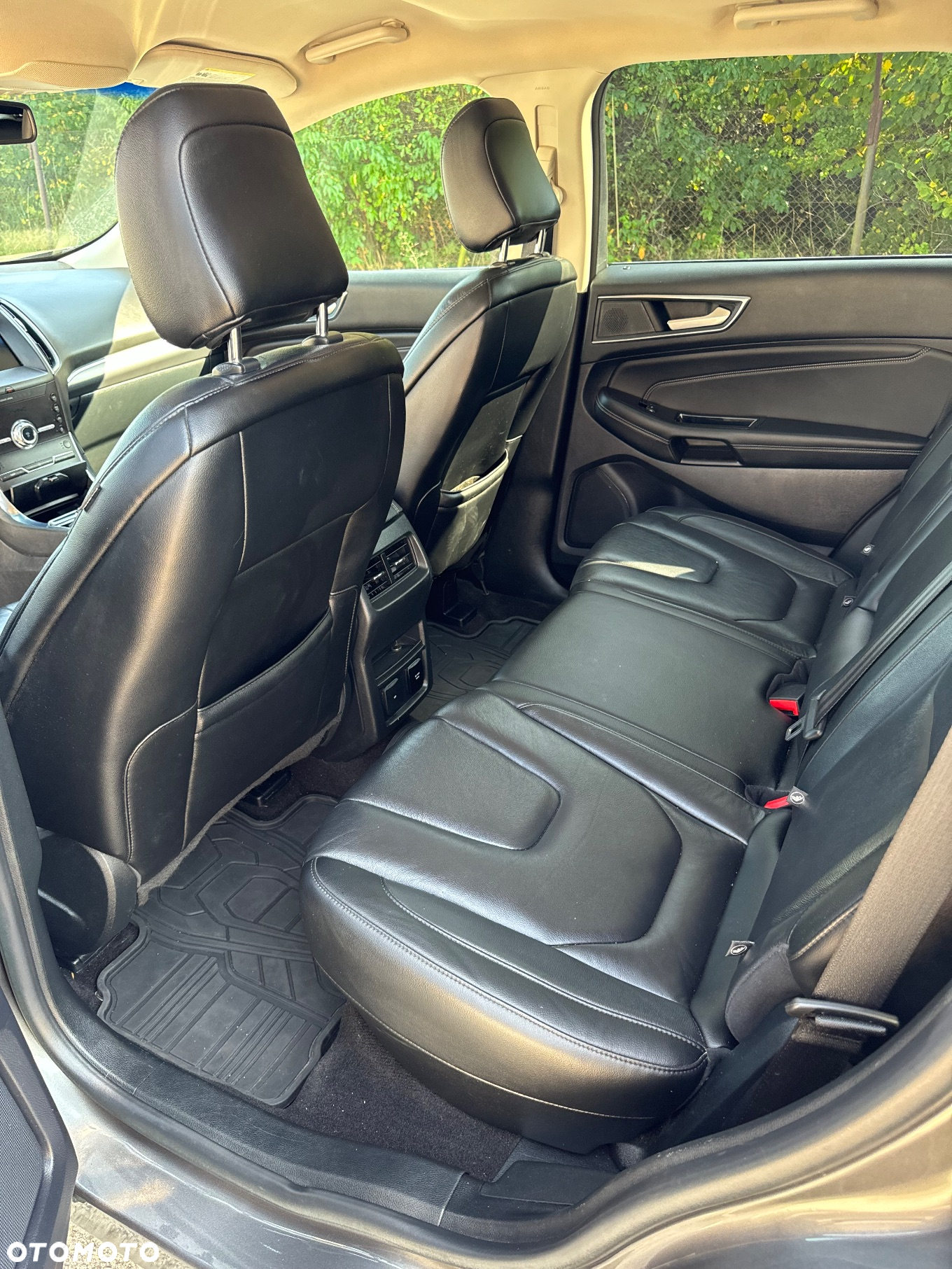 Ford Edge - 18