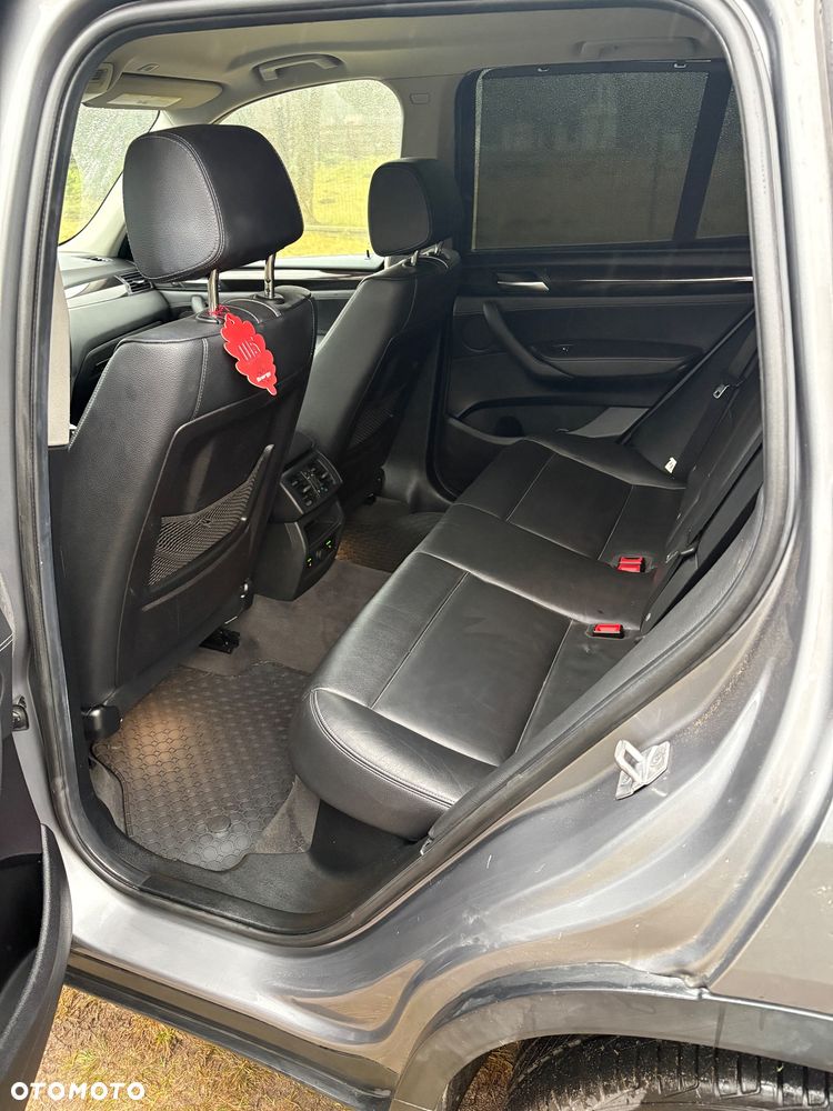 BMW X3 xDrive28i xLine - 22