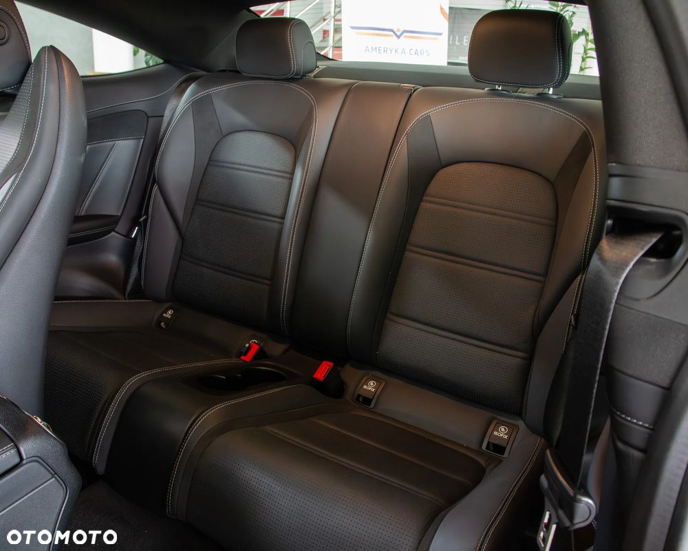Mercedes-Benz Klasa C AMG 63 S Coupe AMG Speedshift MCT 9G - 16