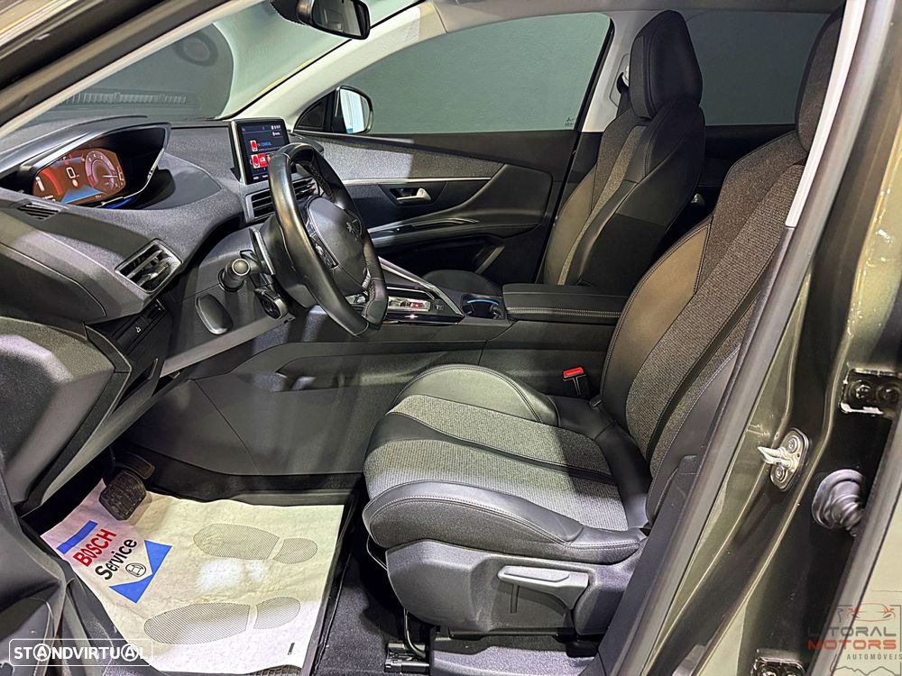 Peugeot 3008 1.2 PureTech Allure Pack EAT8 - 16