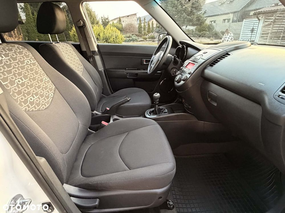 Kia Soul 1.6 CRDI M - 9