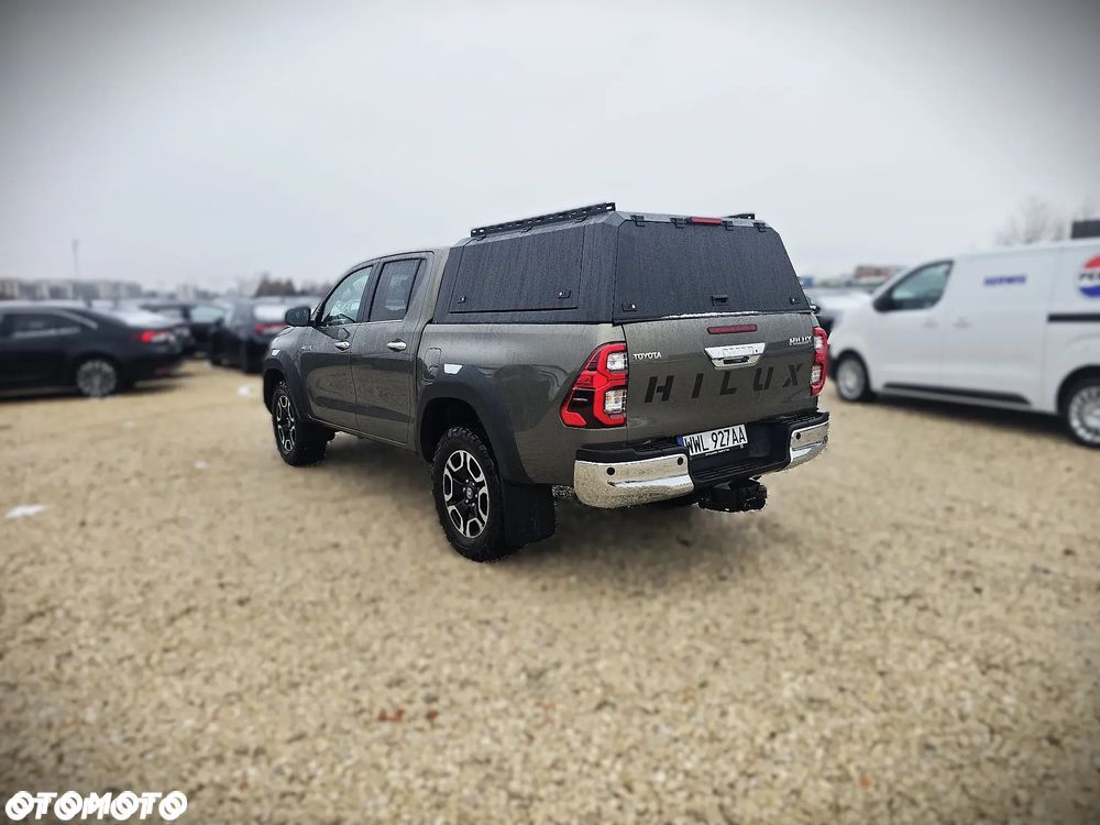 Toyota Hilux 2.8 D-4D Double Cab SR5+ 4x4 - 5