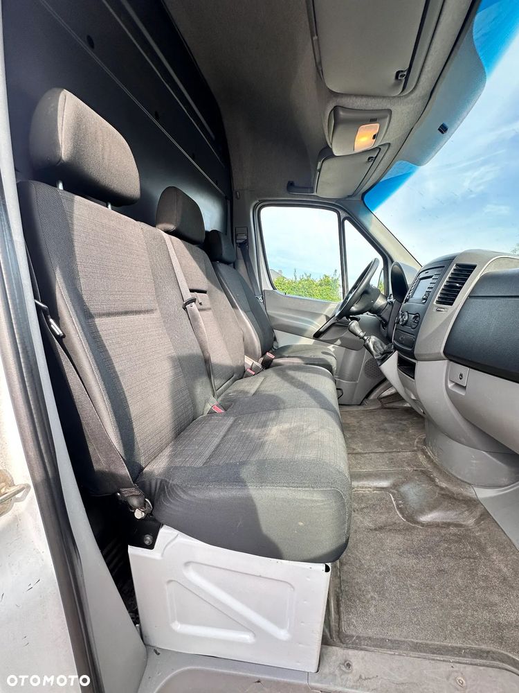 Mercedes-Benz Sprinter - 6