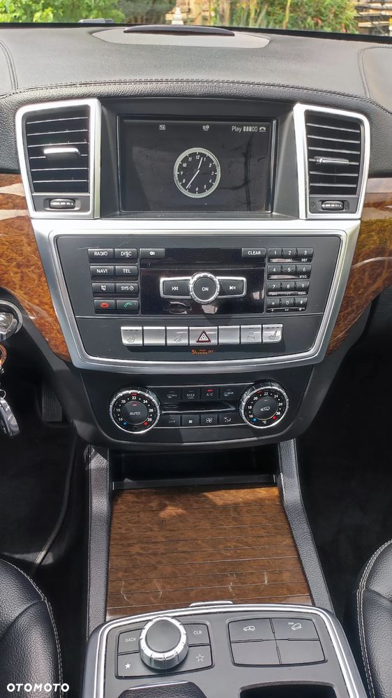 Mercedes-Benz GL 500 4-Matic - 24