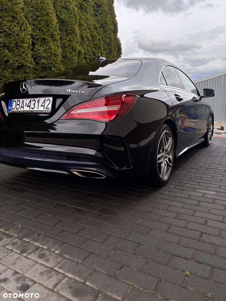 Mercedes-Benz CLA 250 4-Matic AMG Line - 3