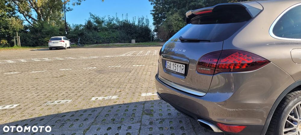 Porsche Cayenne S - 2