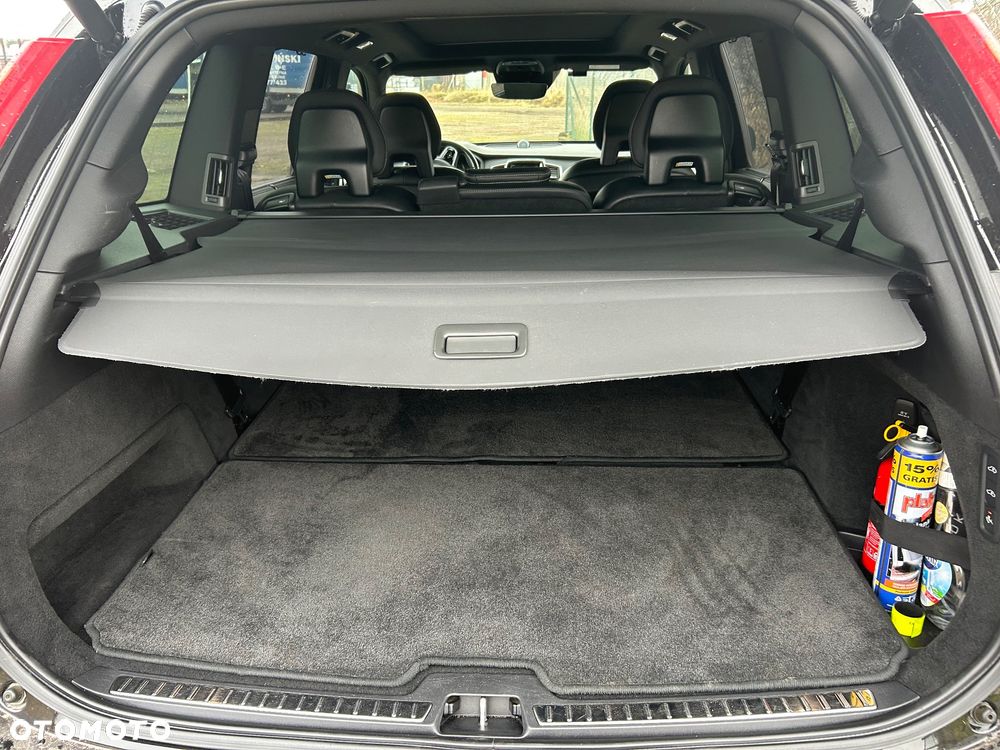 Volvo XC 90 B5 D AWD Ultimate Dark - 11