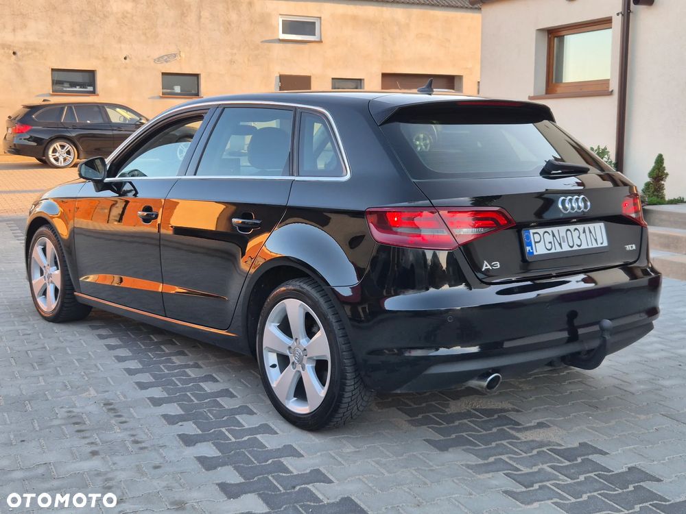 Audi A3 Sportback 1.6 TDI Ambiente - 2
