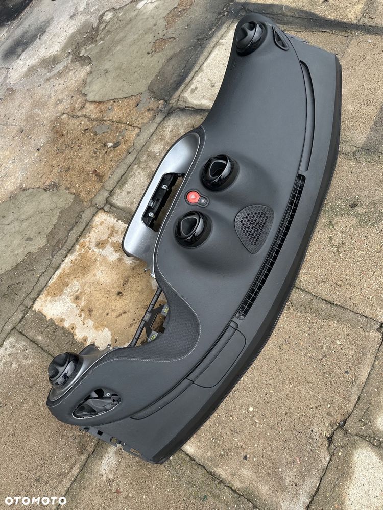 SMART 453  BRABUS skórzana konsola UK air bag poduszki kokpit deska pulpit Anglik nawiew dekor poduszka air bag pasażera - 3