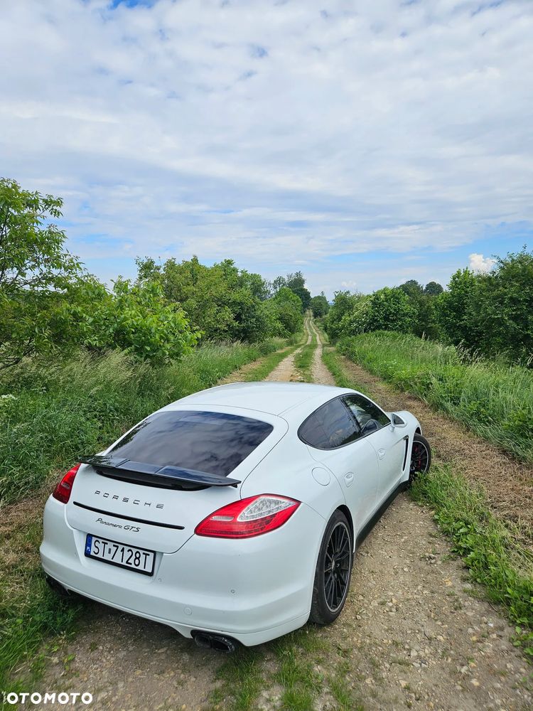 Porsche Panamera - 5