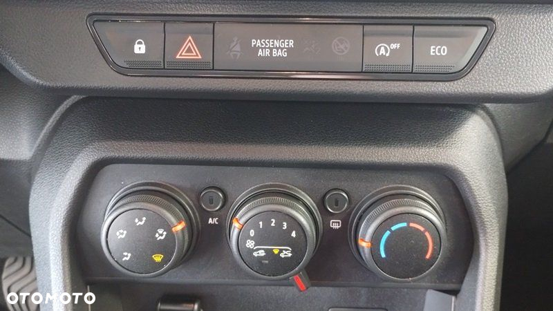 Dacia Sandero - 6
